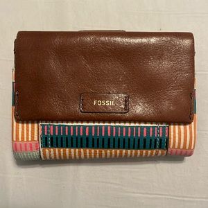 Fossil Ellis Polka Dot Patterned Leather Trifold Clutch Wallet